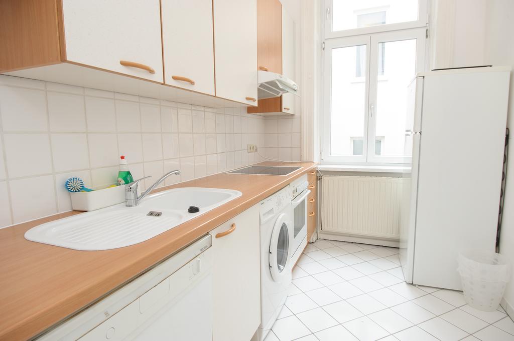 Vienna-Apartment-One Liechtensteinstrasse Bagian luar foto